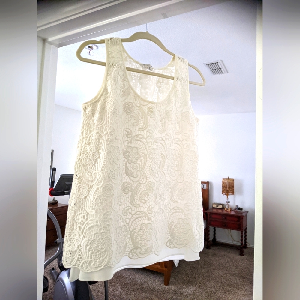 Women's CAbi Lace Top